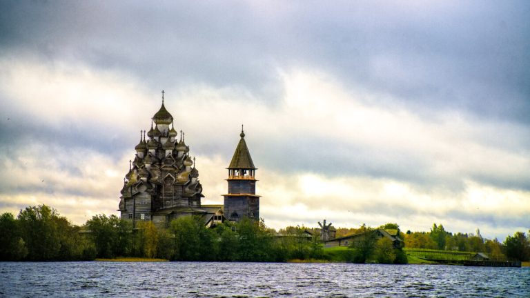 Святой треугольник: Кижи + Валаам + Соловки на 6 дней