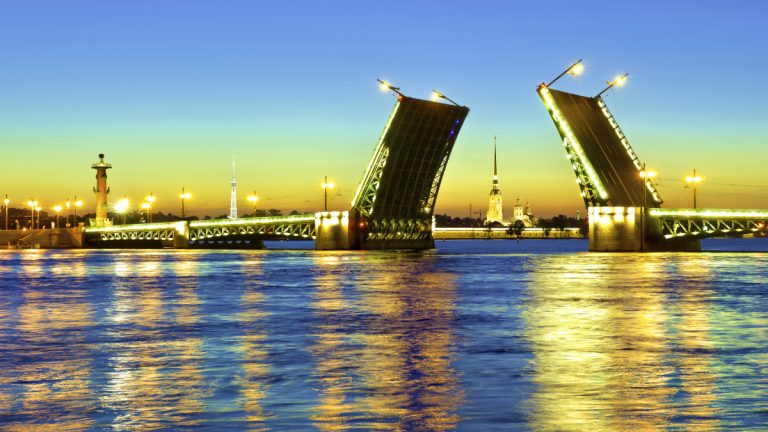 Белые ночи в Северной столице на 4 дня (весна-осень, отель 3*)