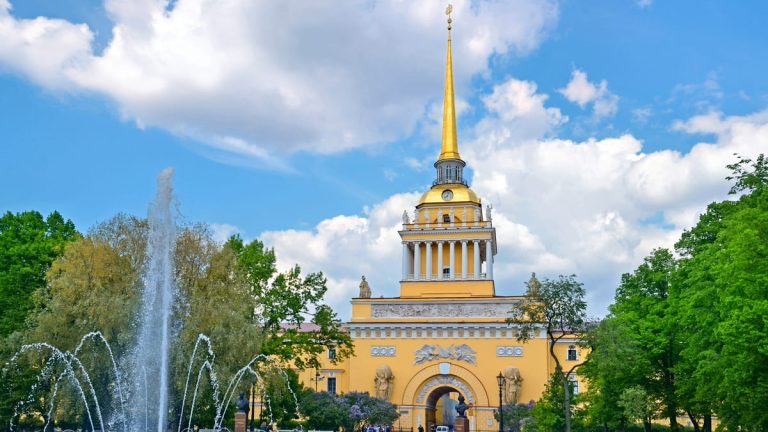 Многоликий Петербург и неизвестный Выборг (лето, отель 3*)